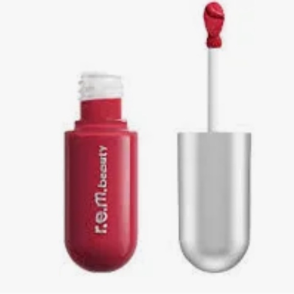 r.e.m. beauty Other - r.e.m. beauty Red Lip in Shade- Diva. NIB.